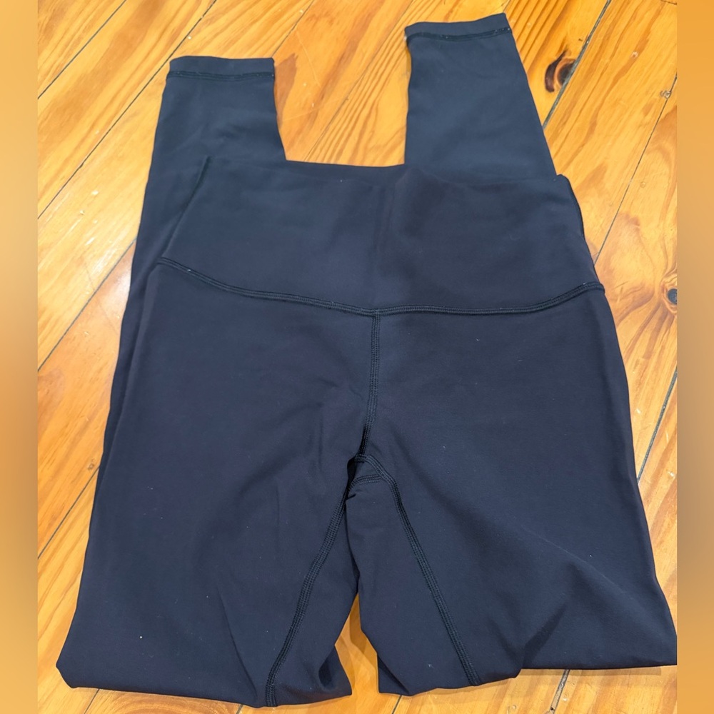 Womens align size 6 lululemon leggings 25” - good condition